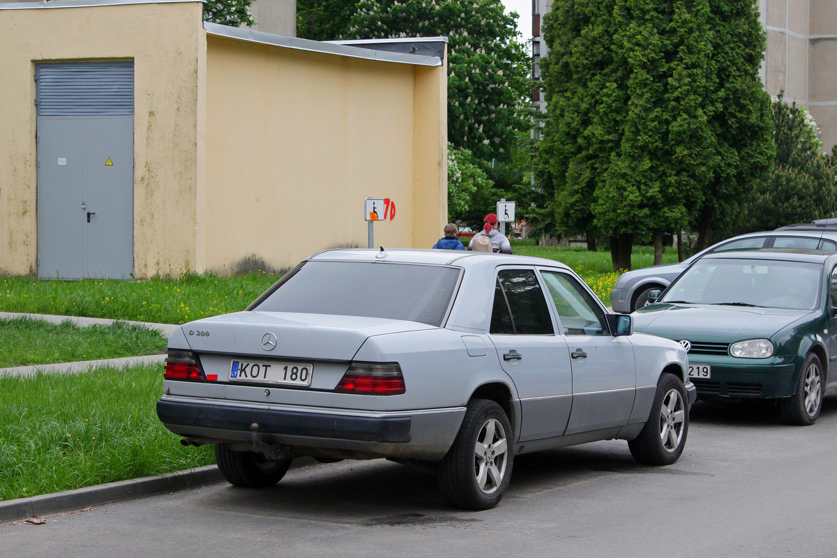 Литва, № KOT 180 — Mercedes-Benz (W124) '84-96