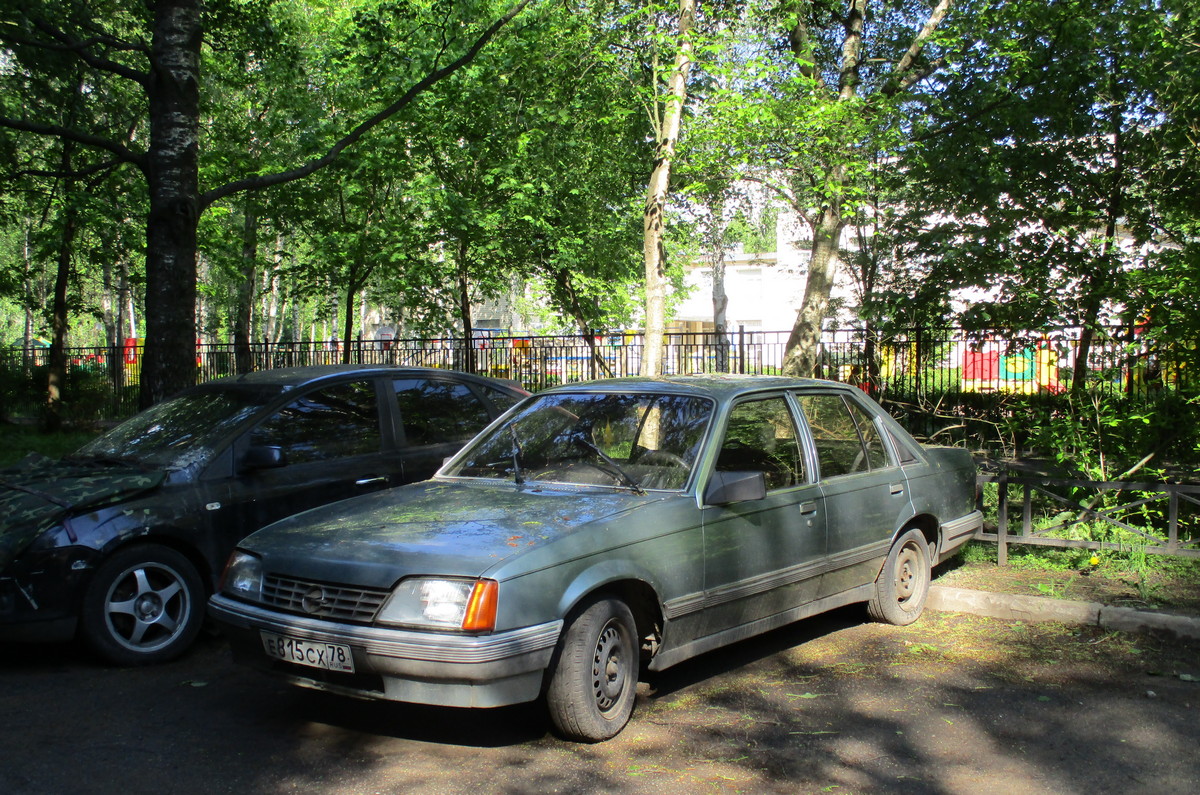 Санкт-Петербург, № Е 815 СХ 78 — Opel Rekord (E2) '82-86