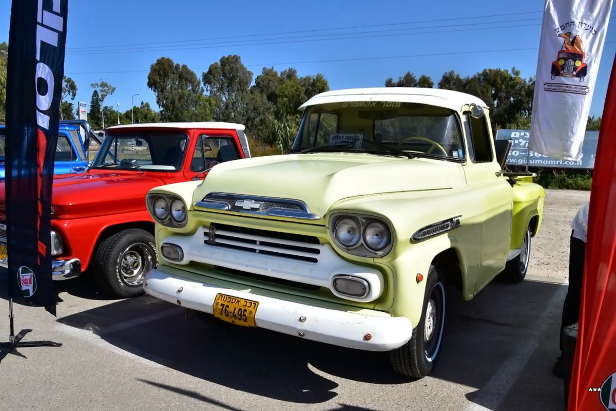 Израиль, № 76-495 — Chevrolet Apache '55-61