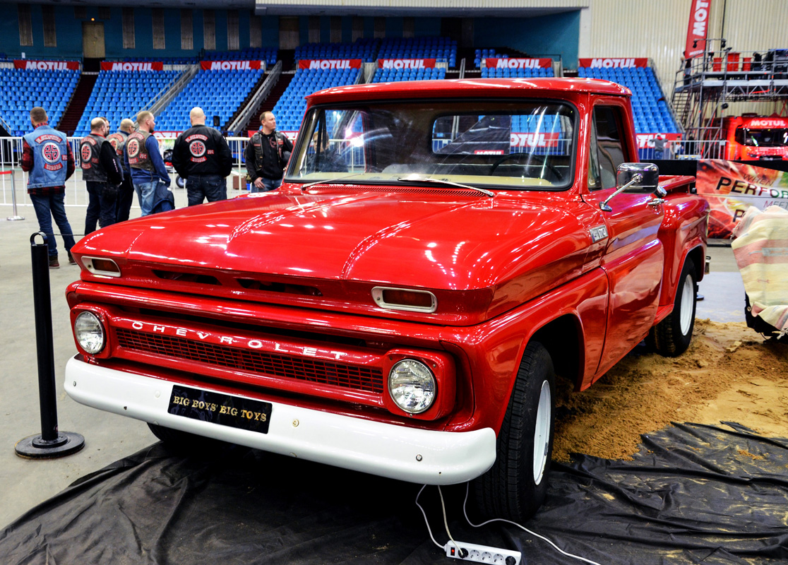 Москва, № (77) Б/Н 0554 — Chevrolet C10 (1G) '60-66