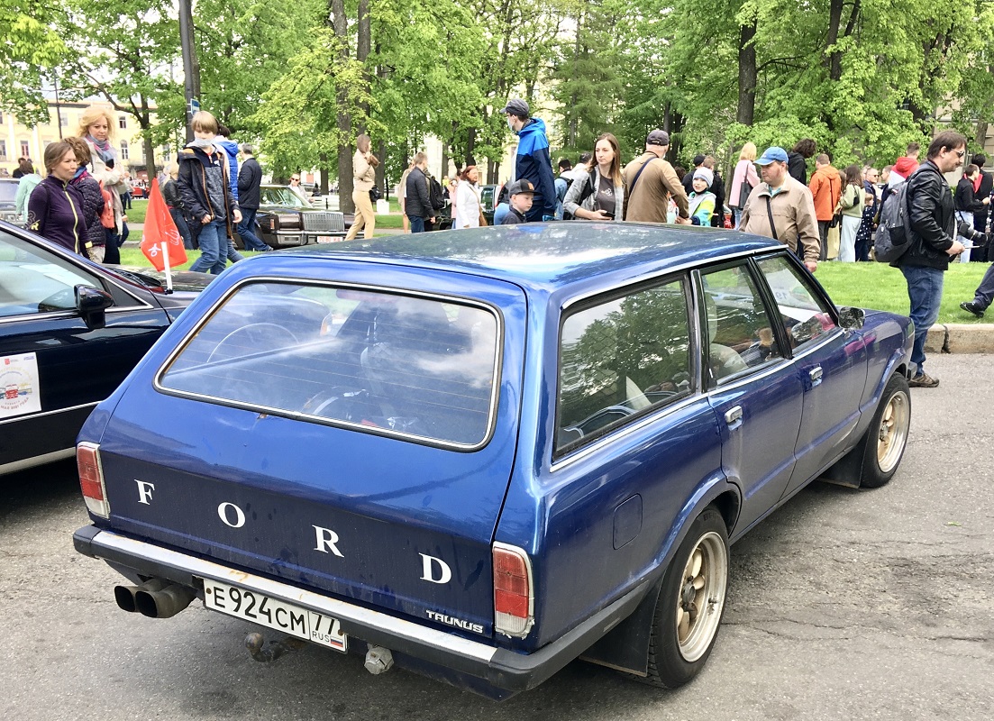Москва, № Е 924 СМ 77 — Ford Taunus TC2 '76-79