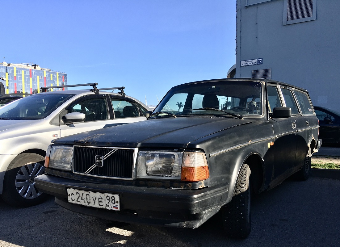 Санкт-Петербург, № С 240 УЕ 98 — Volvo 240 Series (общая модель)