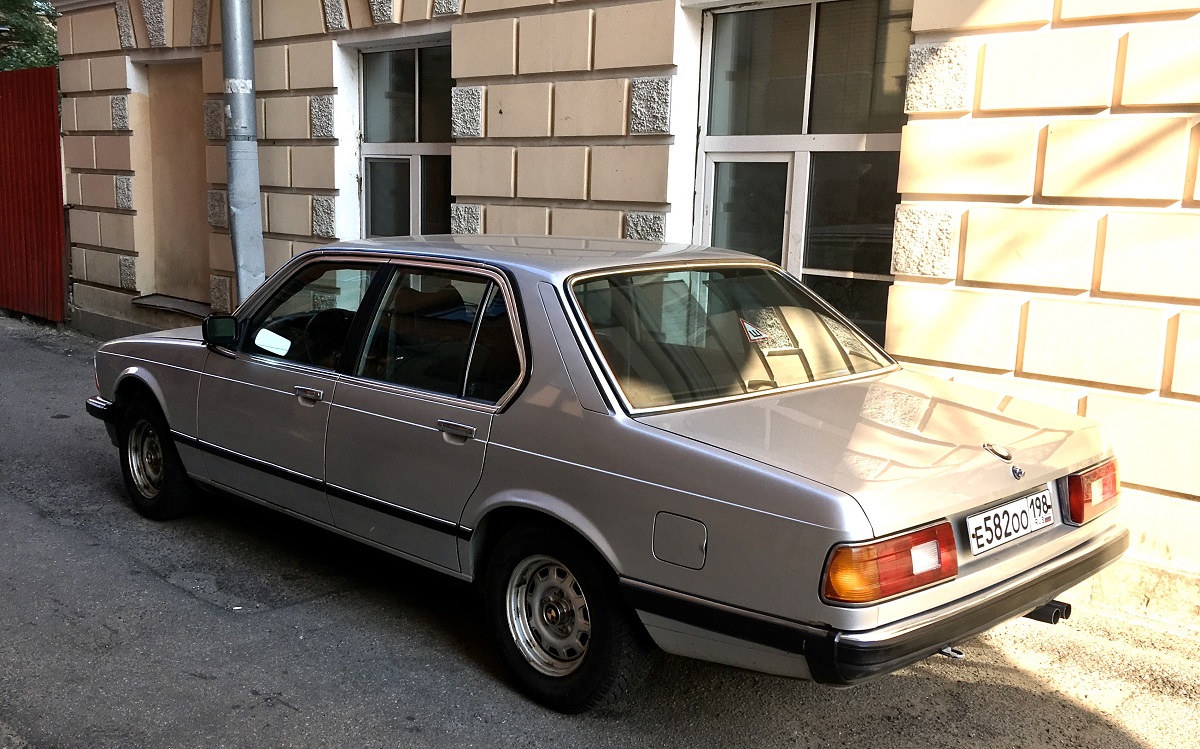 Санкт-Петербург, № Е 528 ОО 198 — BMW 7 Series (E23) '77-86