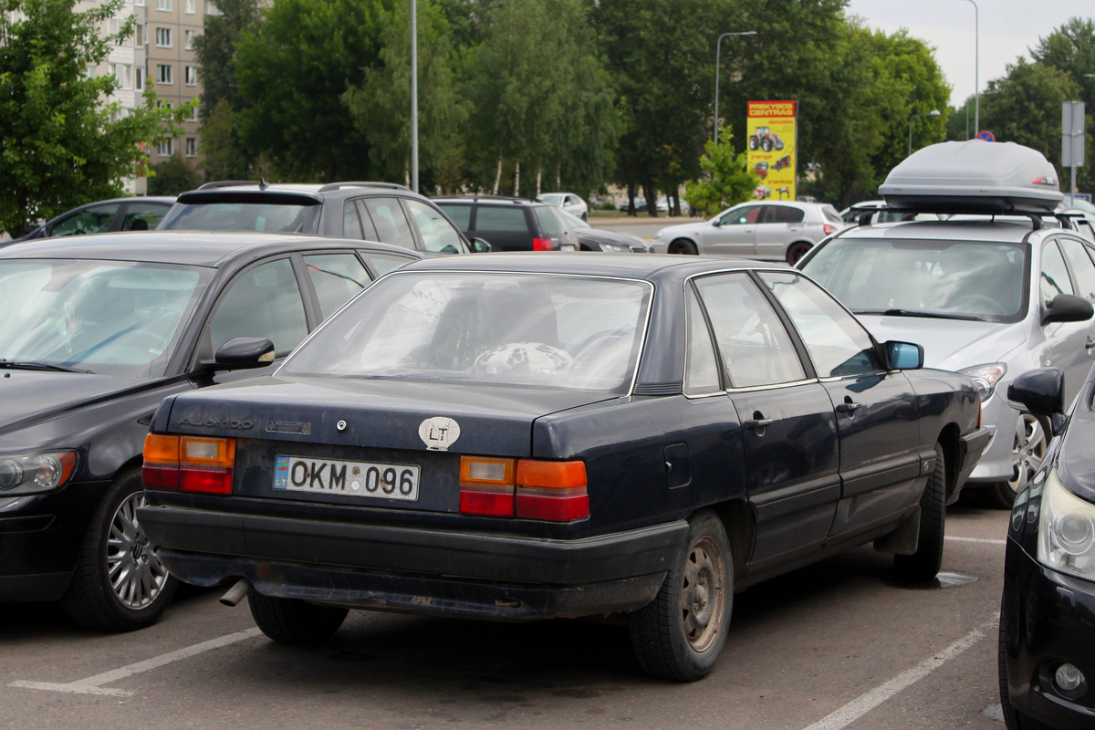 Литва, № OKM 096 — Audi 100 (C3) '82-91