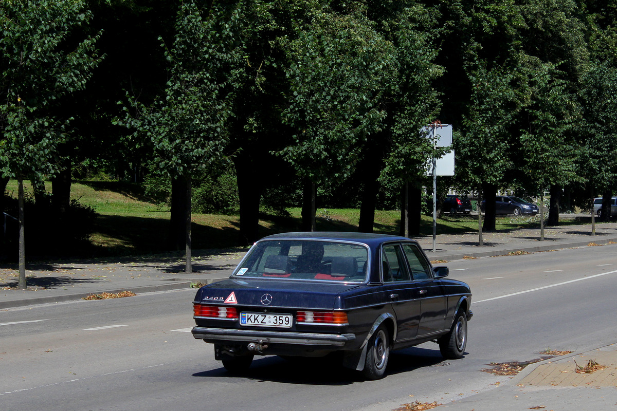 Литва, № KKZ 359 — Mercedes-Benz (W123) '76-86