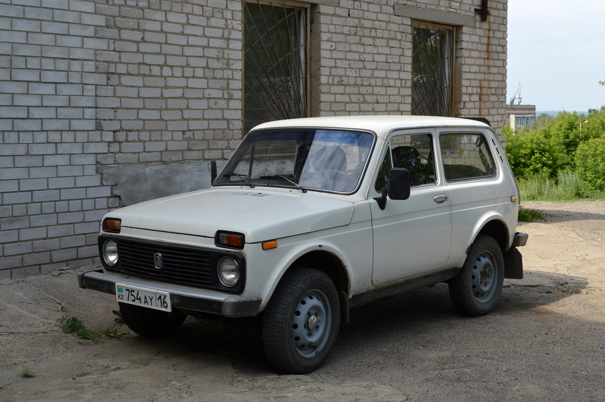 Восточно-Казахстанская область, № 754 AY 16 — ВАЗ-2121 '77-94