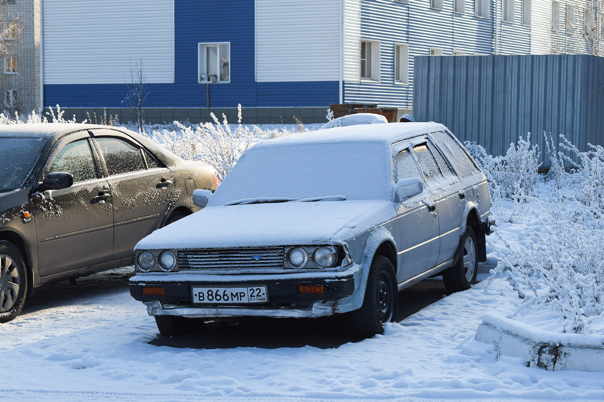 Алтайский край, № В 866 МР 22 — Nissan Bluebird (U11) '83-90