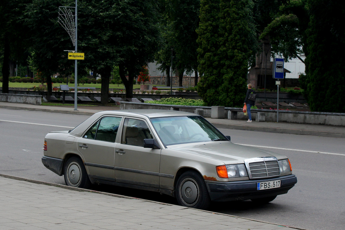 Литва, № FBS 517 — Mercedes-Benz (W124) '84-96