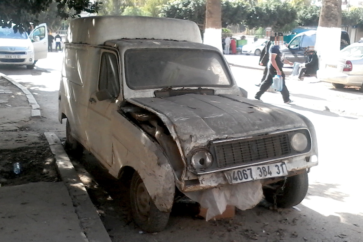 Алжир, № 04067 384 31 — Renault 4 '61-94