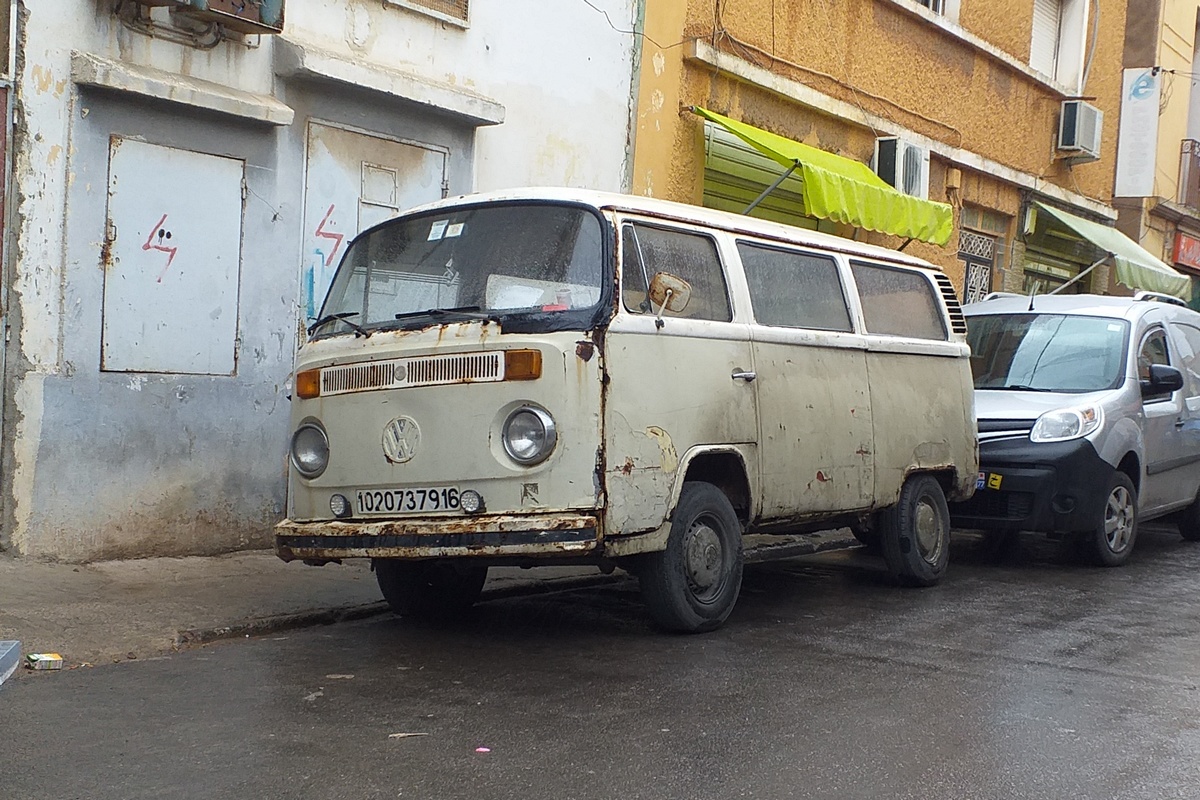Алжир, № 10207 379 16 — Volkswagen Typ 2 (T2) '67-13