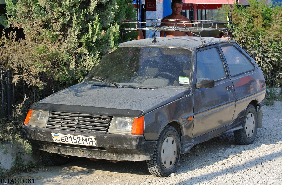 Крым, № Е 0152 МЯ — ЗАЗ-1102 Таврия '87-07