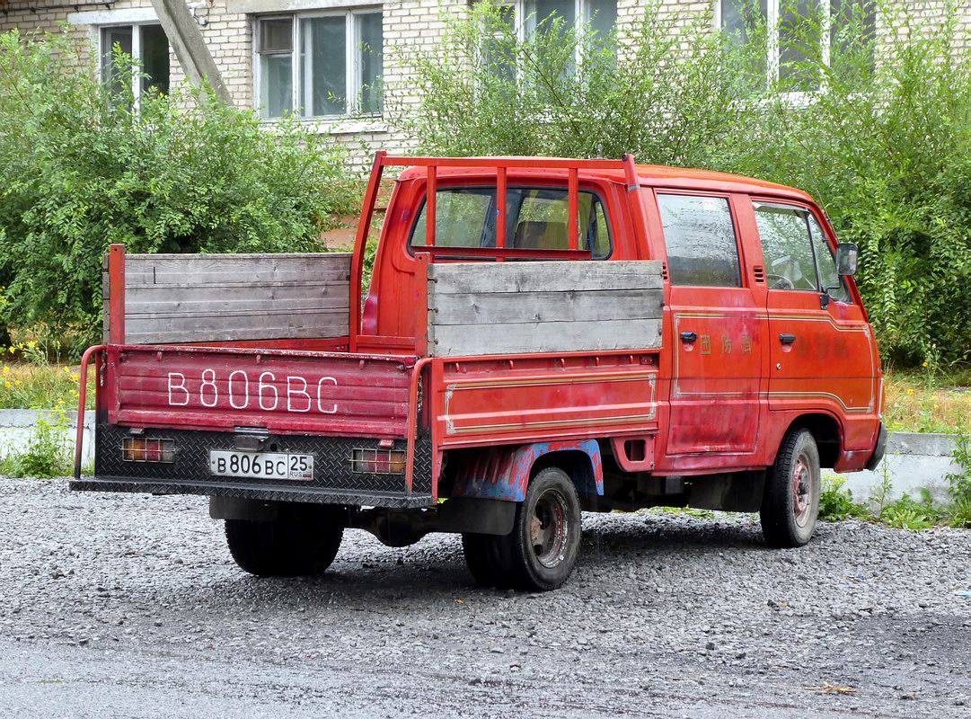 Приморский край, № В 806 ВС 25 — Mazda Bongo (2G) '77-93