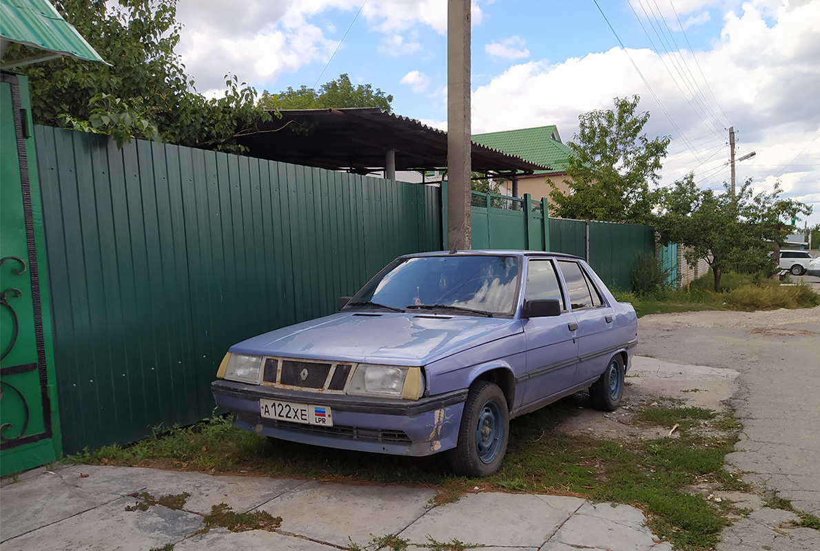 Луганская область, № А 122 ХЕ — Renault 9 '81-89