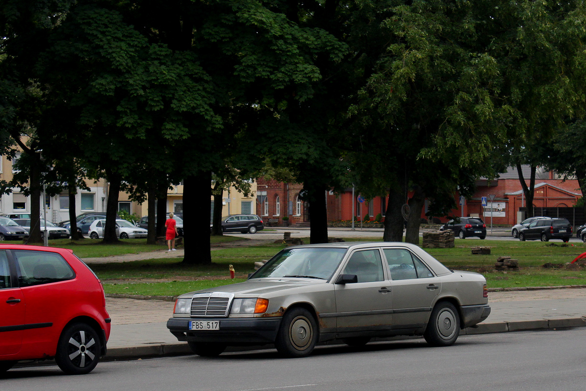 Литва, № FBS 517 — Mercedes-Benz (W124) '84-96