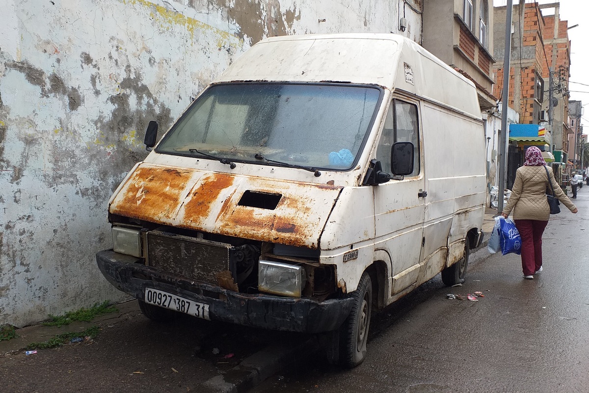 Алжир, № 00927 387 31 — Renault Trafic (1G) '81-89