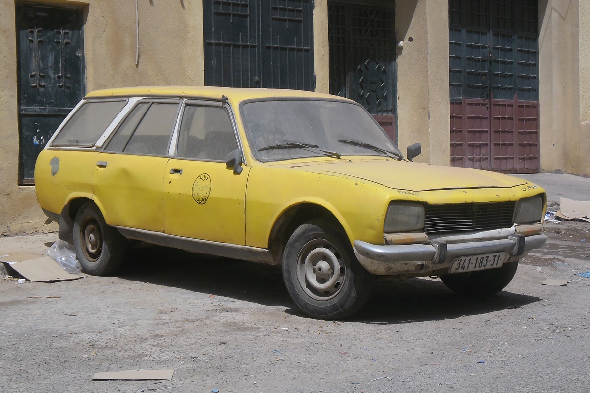 Алжир, № 341 183 31 — Peugeot 504 '68-04