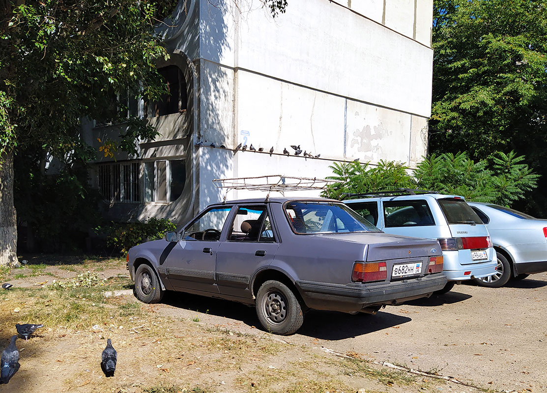 Луганская область, № В 682 НН — Ford Orion MkI '83-86