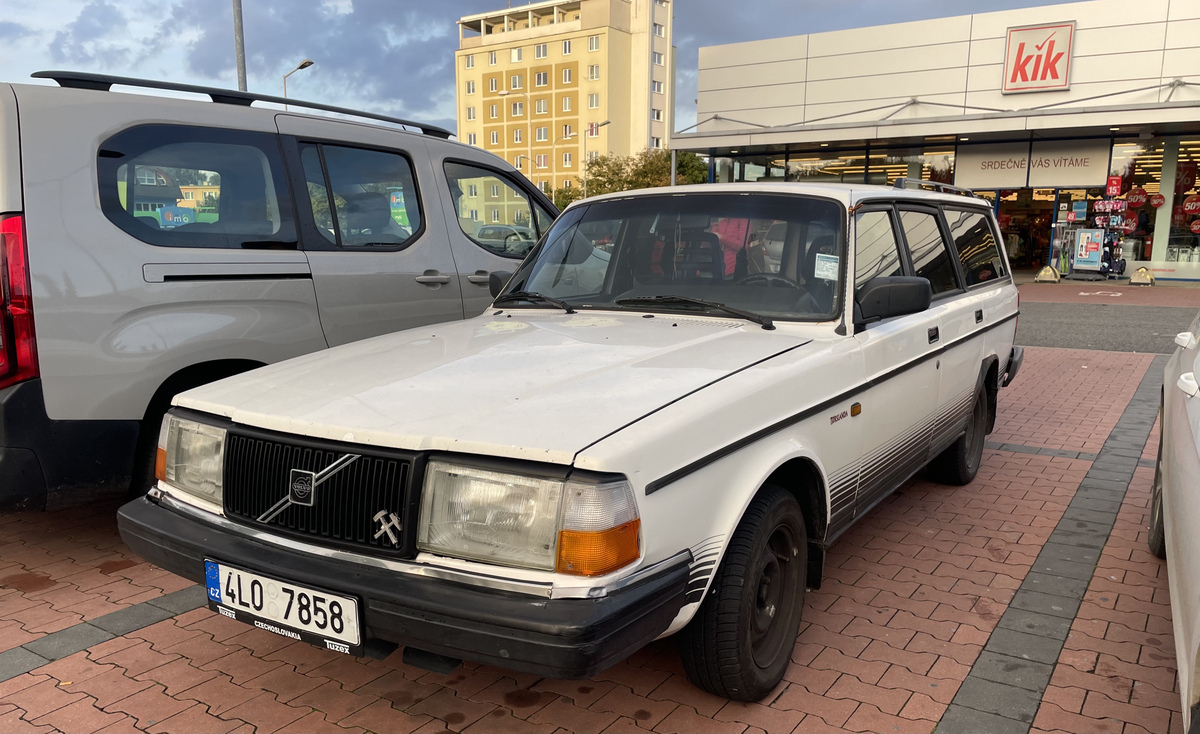 Чехия, № 4L0 7858 — Volvo 240 Series (общая модель)