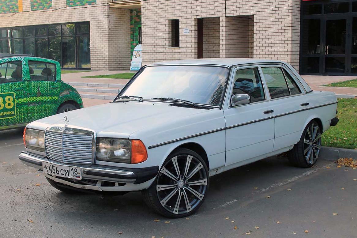 Удмуртия, № К 456 СМ 18 — Mercedes-Benz (W123) '76-86