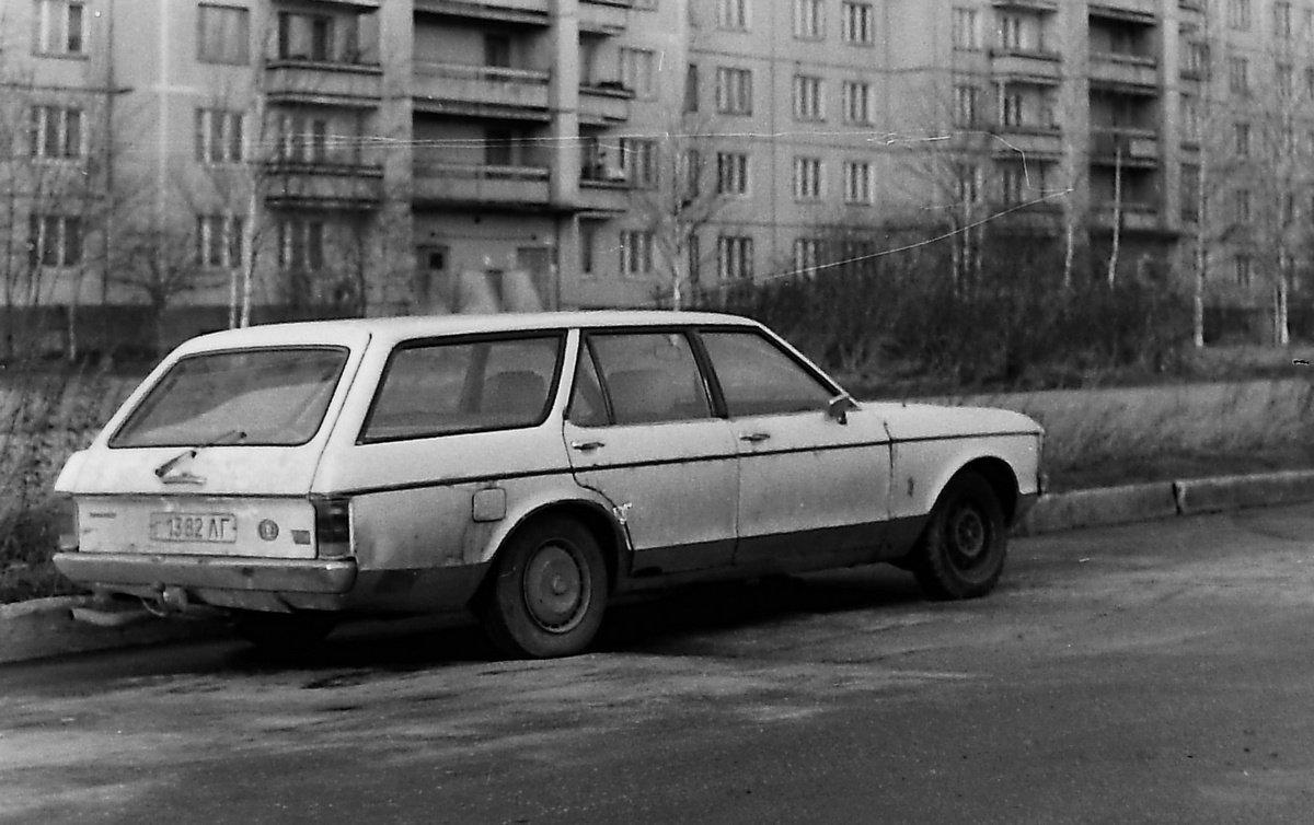 Санкт-Петербург, № Г 1382 ЛГ — Ford Granada MkII '77-85