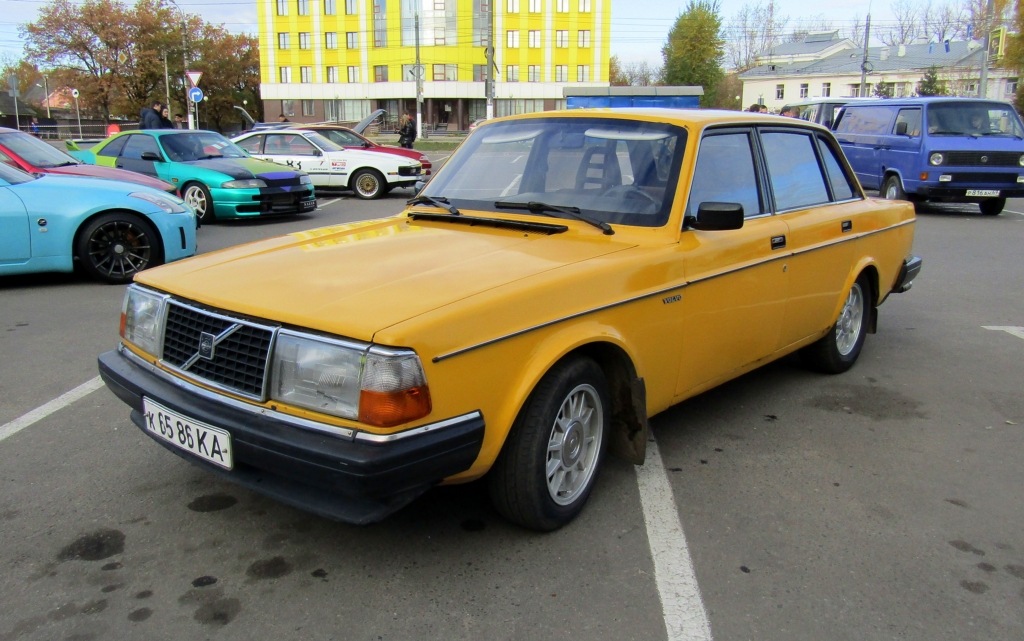 Тверская область, № К 6586 КА — Volvo 240 Series (общая модель)