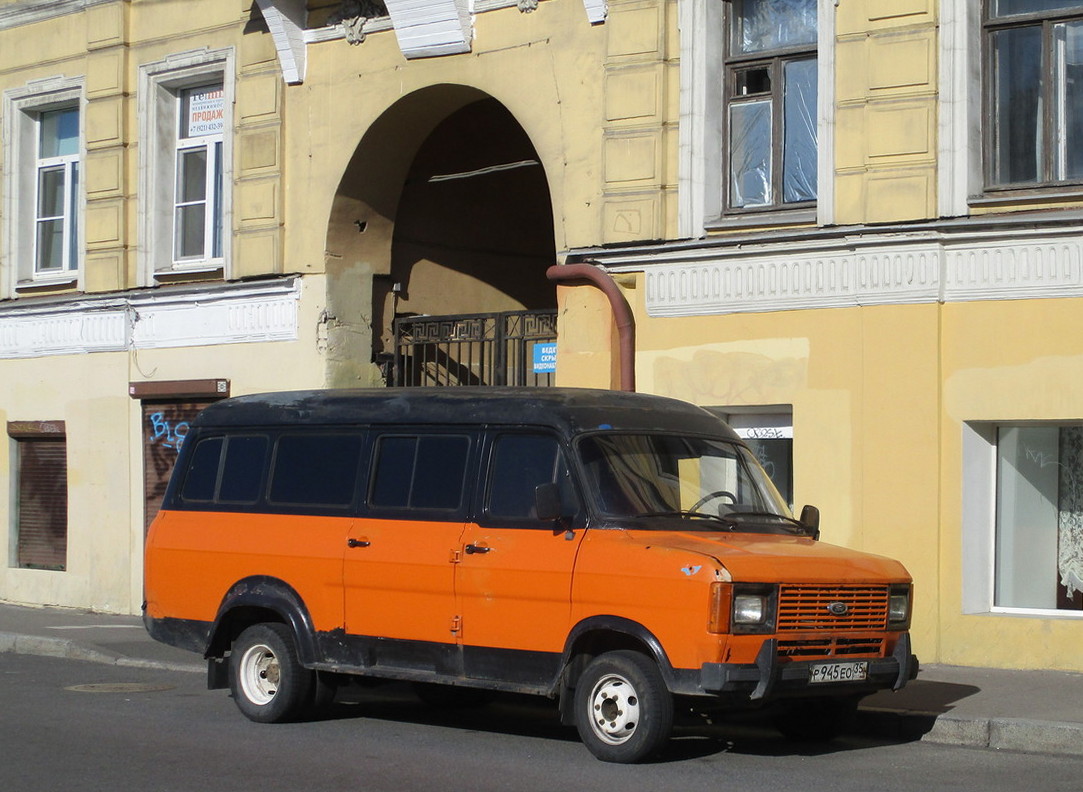 Вологодская область, № Р 945 ЕО 35 — Ford Transit (2G) '78-86