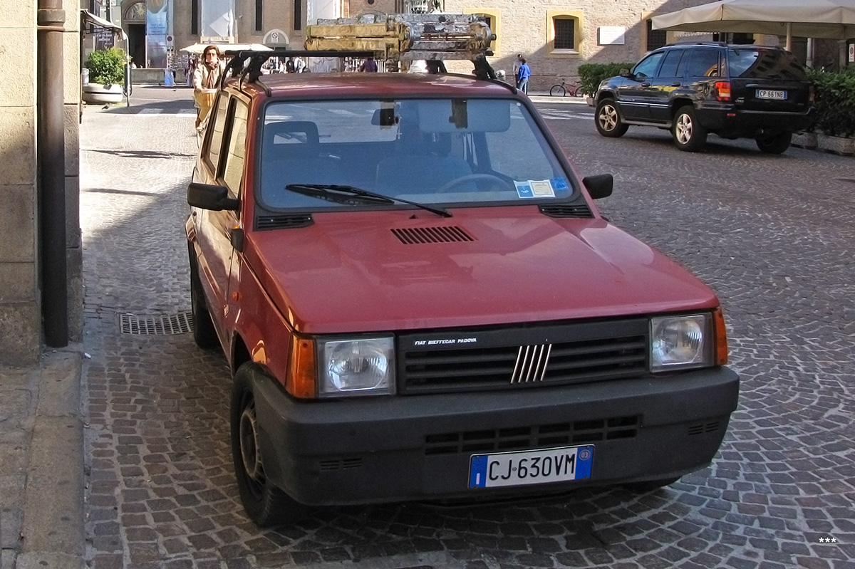 Италия, № CJ 630VM — FIAT Panda '80-03