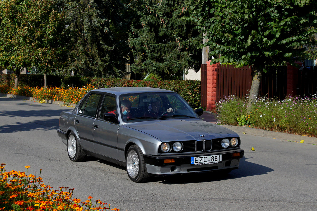 Литва, № EZC 881 — BMW 3 Series (E30) '82-94