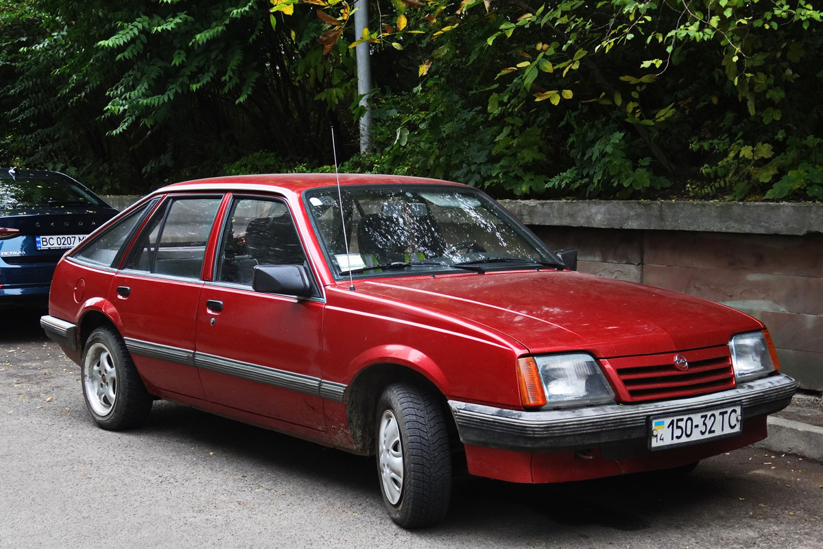 Львовская область, № 150-32 ТС — Opel Ascona (C) '81-88