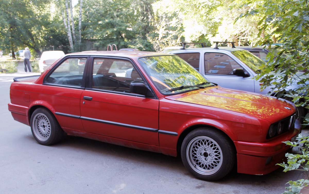 Москва, № С 374 ТС 77 — BMW 3 Series (E30) '82-94
