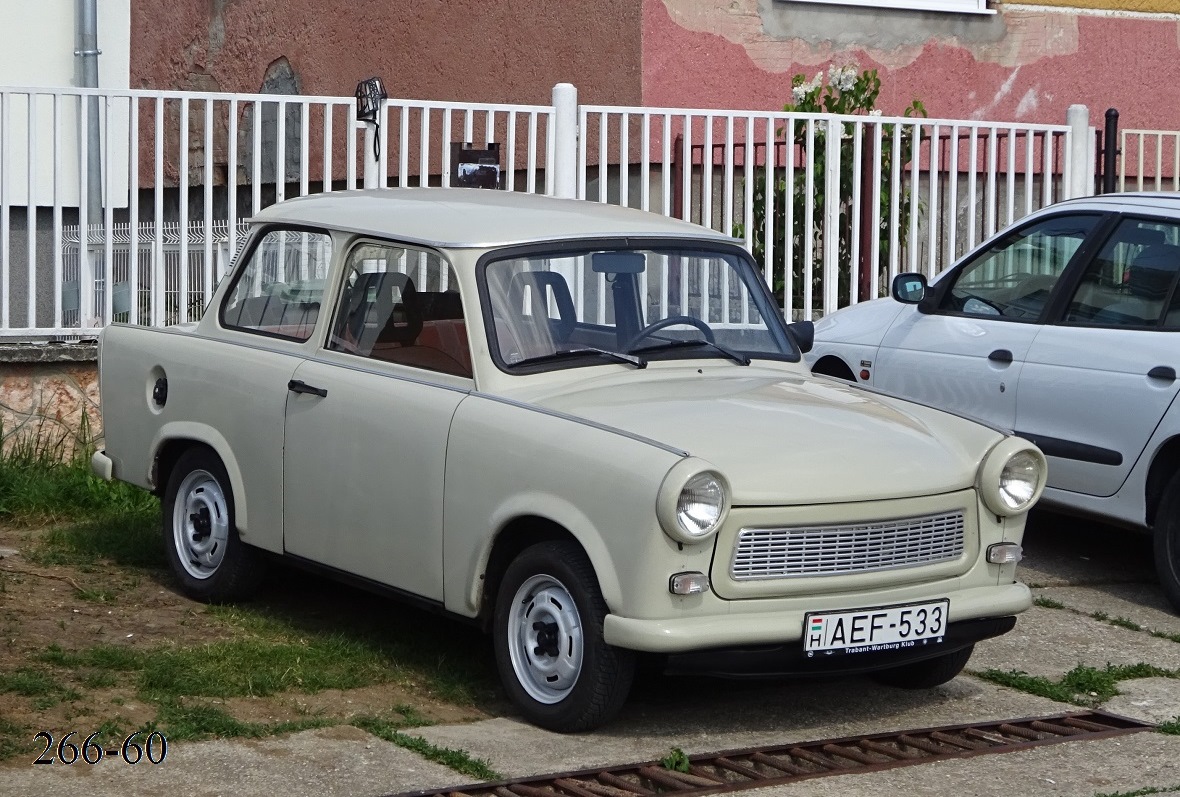 Венгрия, № AEF-533 — Trabant 1.1 (P601) '89-91