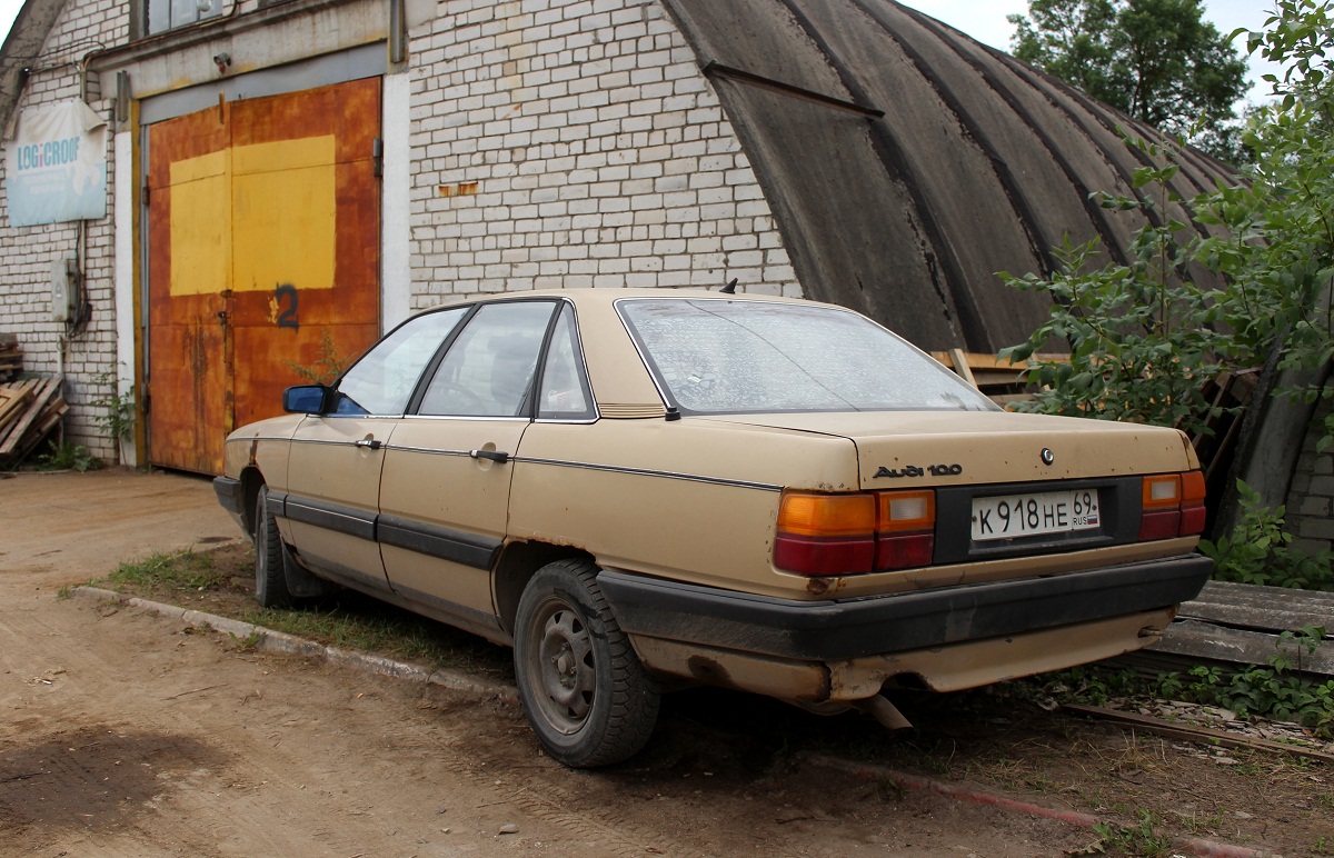 Тверская область, № К 918 НЕ 69 — Audi 100 (C3) '82-91