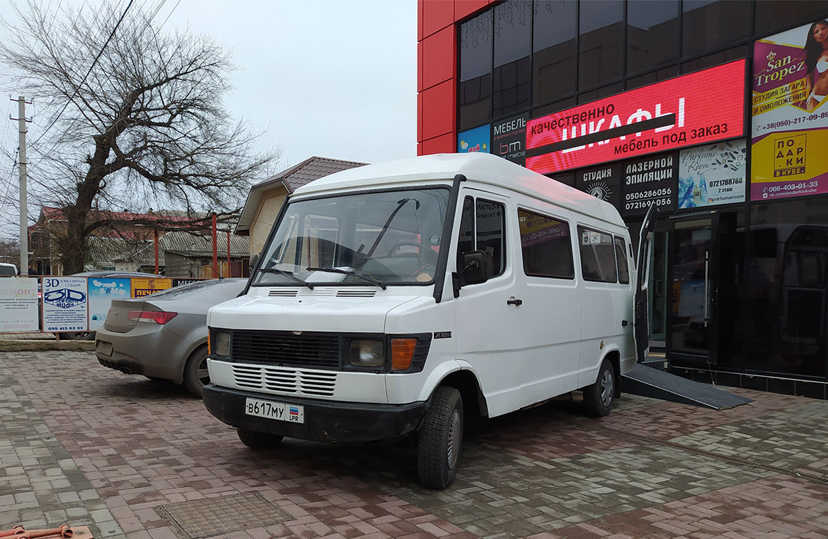 Луганская область, № В 617 МУ — Mercedes-Benz T1 '76-96