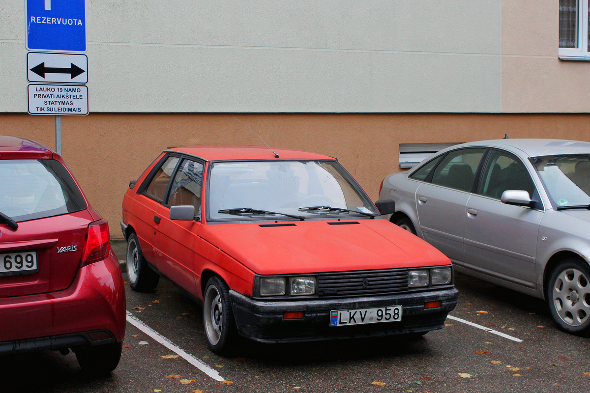 Литва, № LKV 958 — Renault 11 '81-89