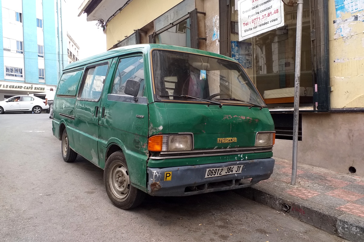 Алжир, № 06912 184 31 — Mazda E2000 '83-89