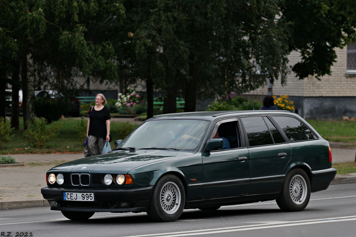 Литва, № CEJ 995 — BMW 5 Series (E34) '87-96