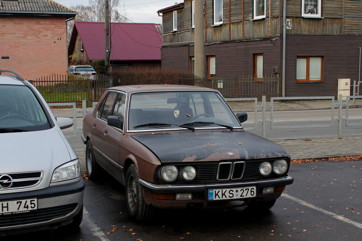 Литва, № KKS 276 — BMW 5 Series (E28) '82-88
