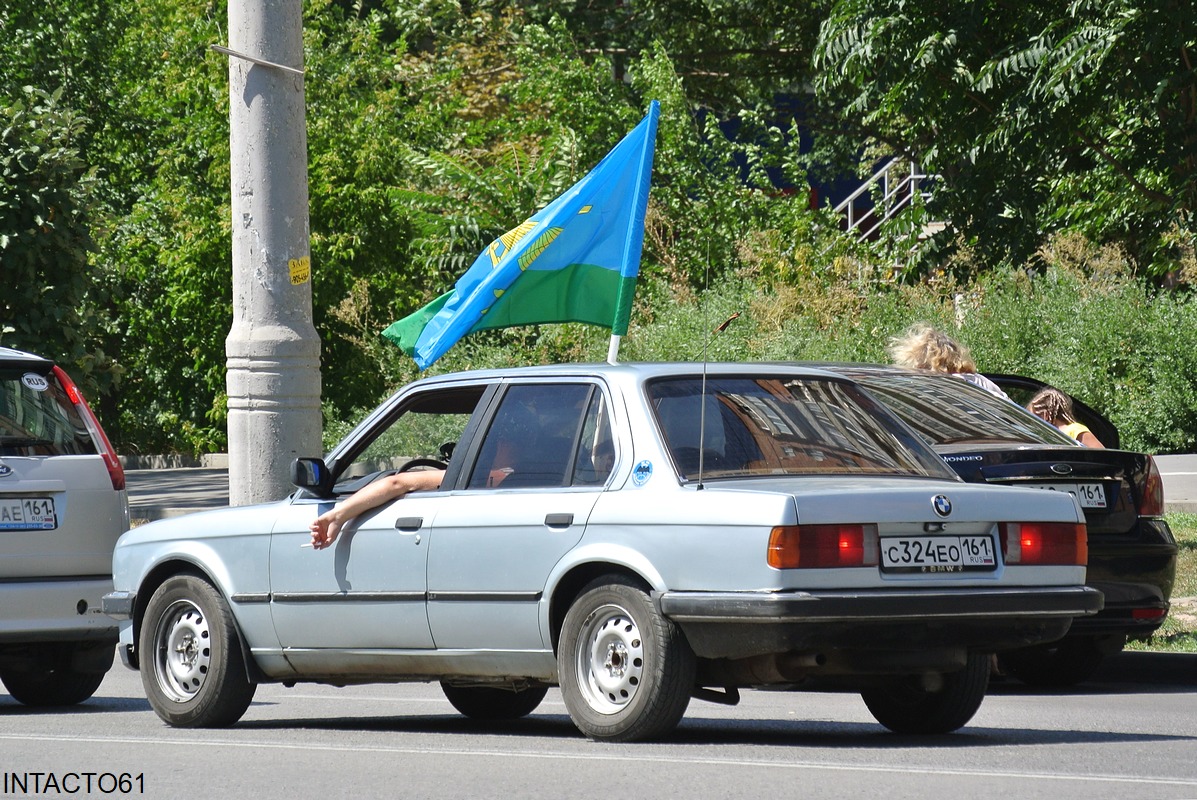 Ростовская область, № С 324 ЕО 161 — BMW 3 Series (E30) '82-94