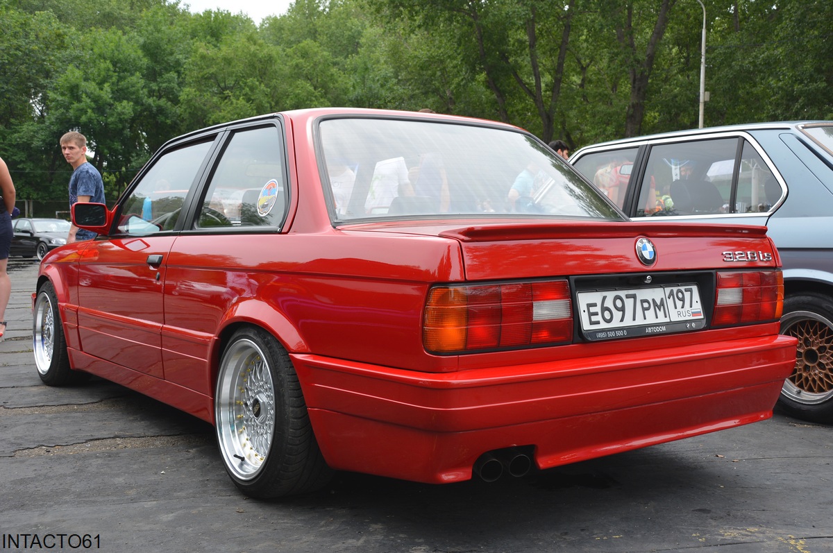 Москва, № Е 697 РМ 197 — BMW 3 Series (E30) '82-94