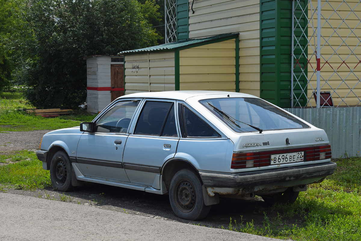 Алтайский край, № В 696 ВЕ 22 — Opel Ascona (C) '81-88