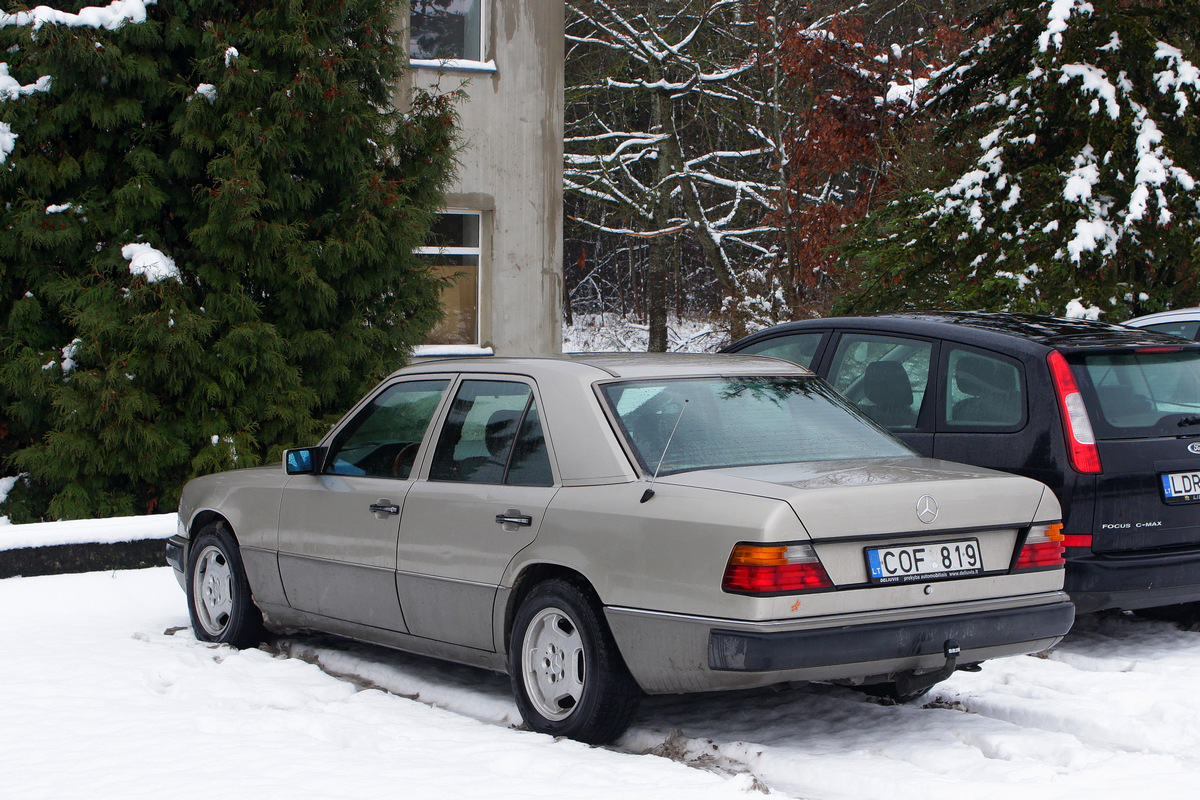 Литва, № COF 819 — Mercedes-Benz (W124) '84-96