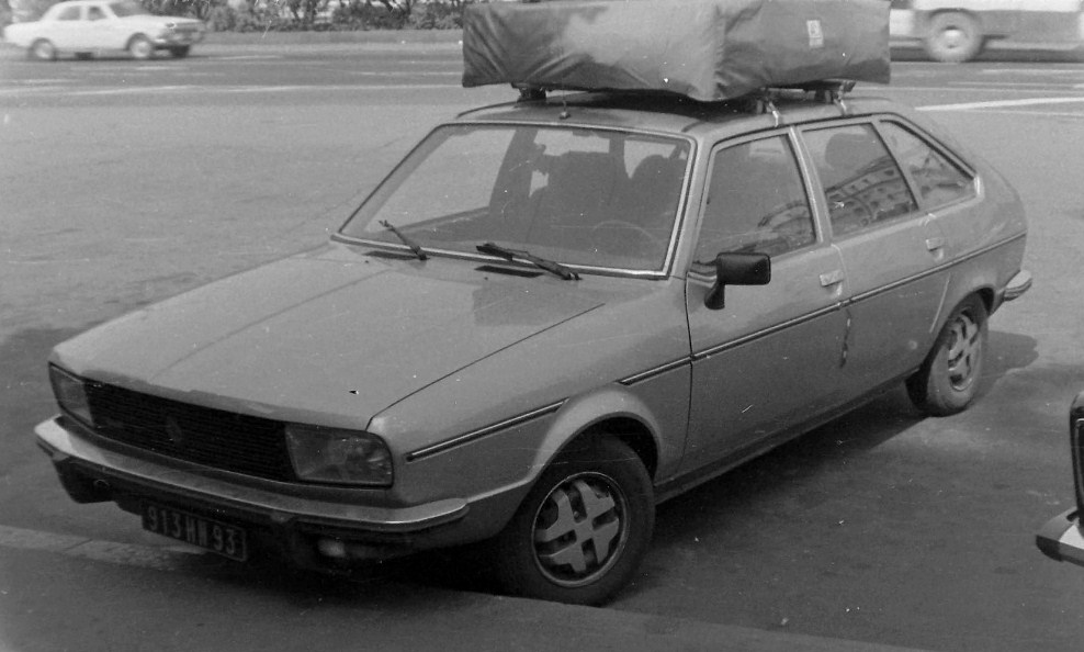 France, # 913 HN 93 — Renault 20 '75-84