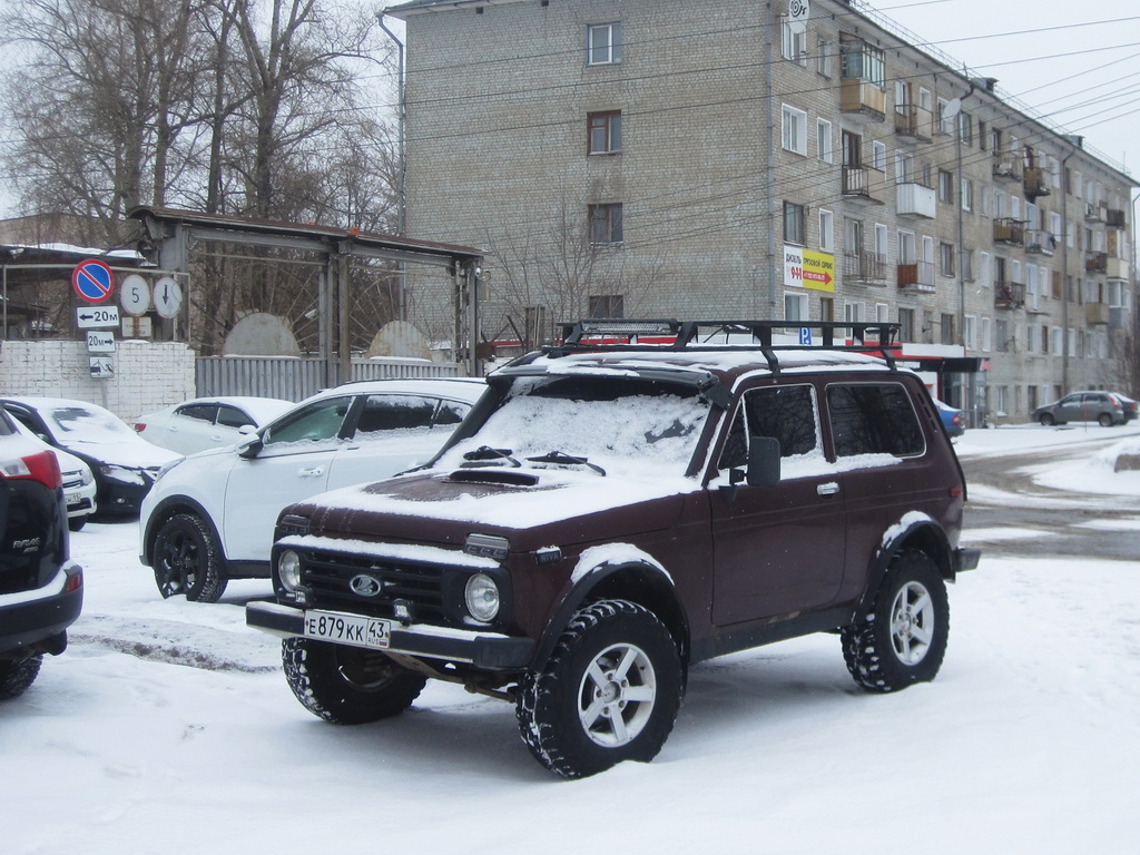 Кировская область, № Е 879 КК 43 — ВАЗ-2121 '77-94