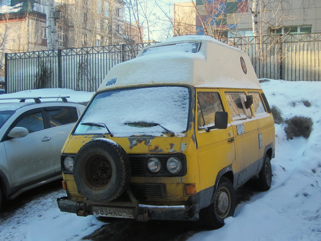 Кировская область, № В 834 КС 43 — Volkswagen Typ 2 (Т3) '79-92