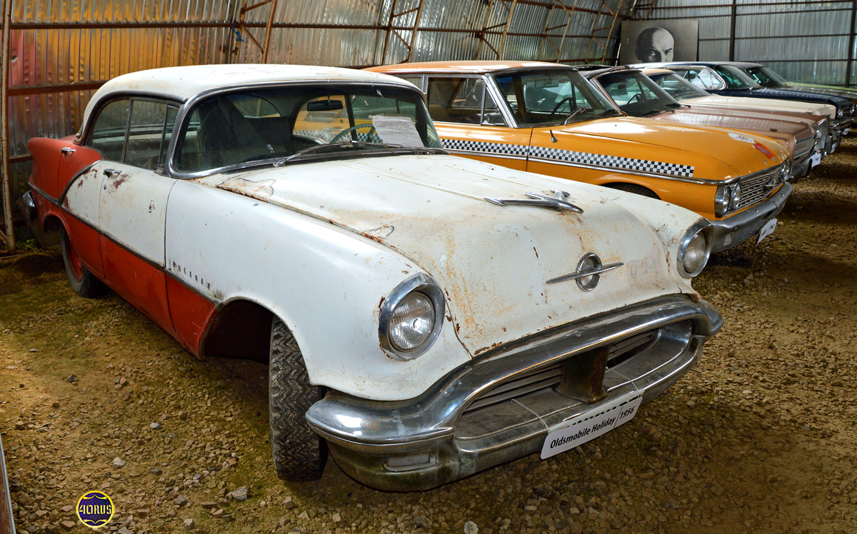 Московская область, № (50) Б/Н 0132 — Oldsmobile 88 (2G) '54-56