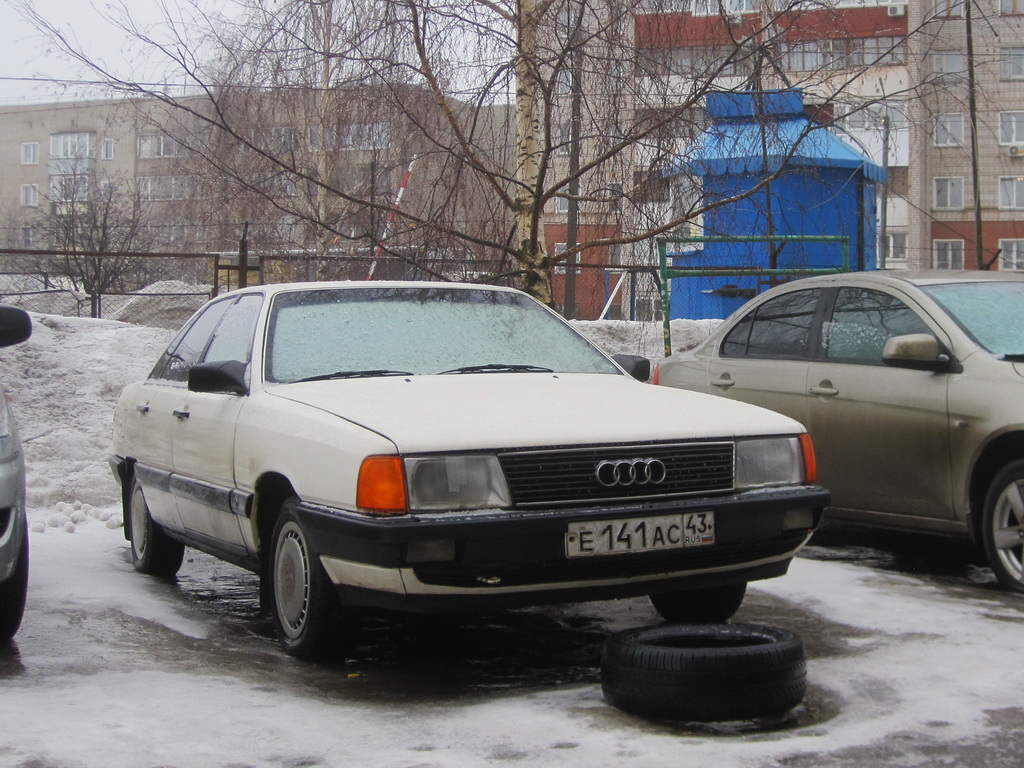 Кировская область, № Е 141 АС 43 — Audi 100 (C3) '82-91
