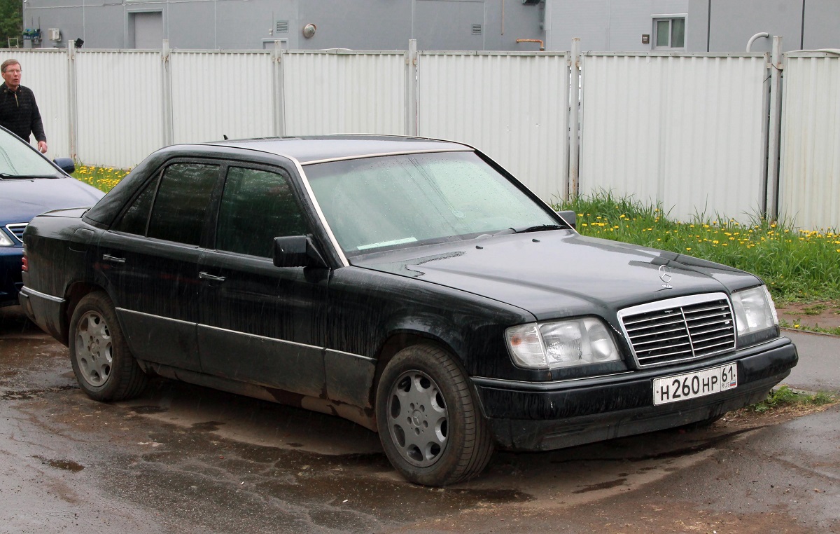 Ростовская область, № Н 260 НР 61 — Mercedes-Benz (W124) '84-96