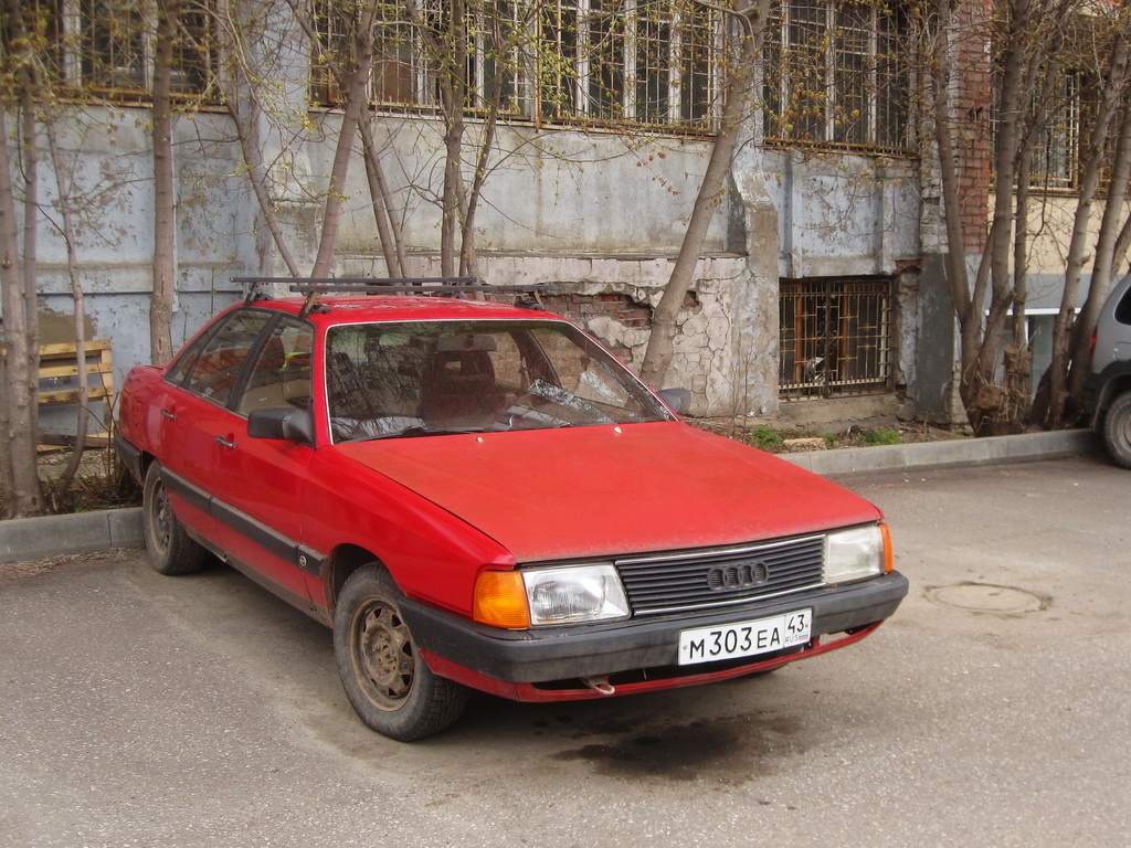Кировская область, № М 303 ЕА 43 — Audi 100 (C3) '82-91