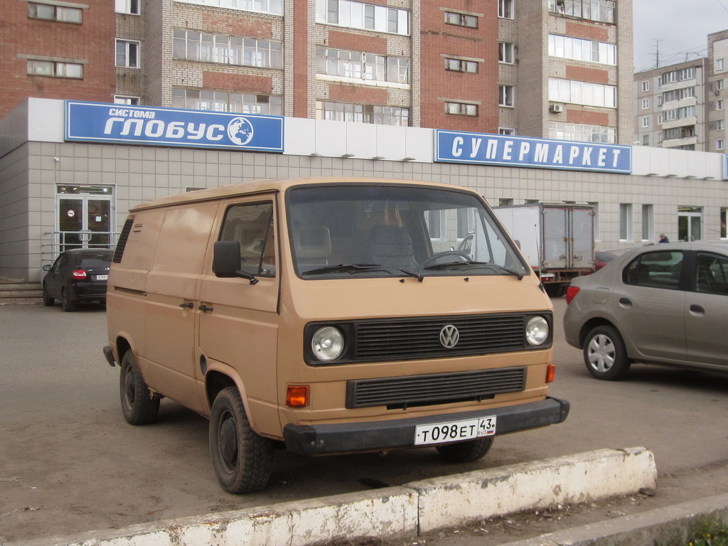 Кировская область, № Т 098 ЕТ 43 — Volkswagen Typ 2 (Т3) '79-92