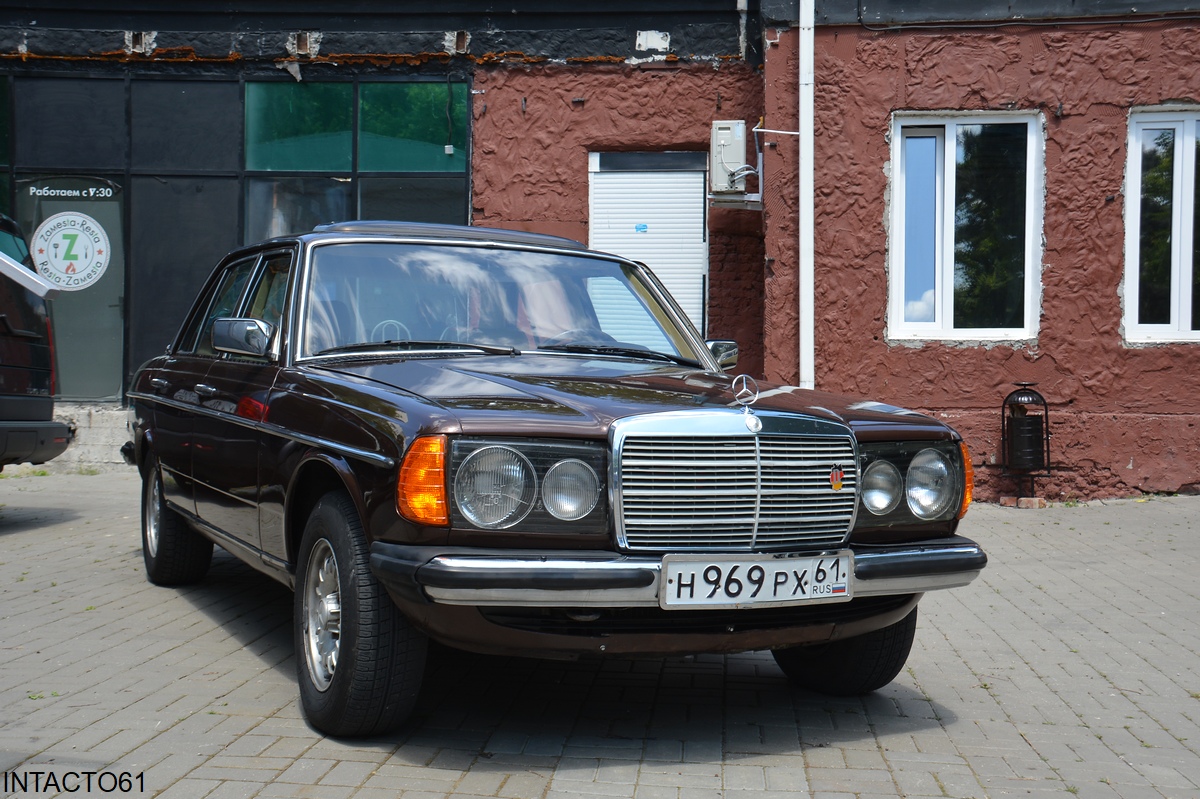 Ростовская область, № Н 969 РХ 61 — Mercedes-Benz (W123) '76-86